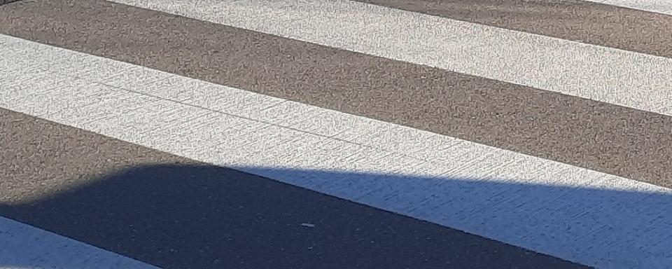 Zwlfjhriger wird in Neustadt auf einem berweg von Auto erfasst