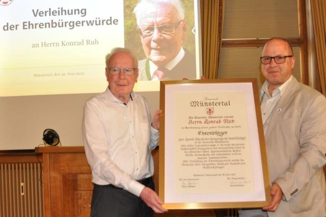 Bescheiden trotz groer Auszeichnung: Konrad Ruh wird Ehrenbrger in Mnstertal