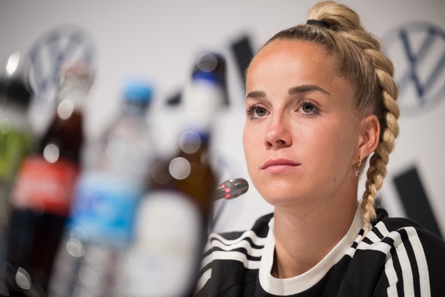 Giulia Gwinn ist erstmals deutsche Kapit&auml;nin bei einem Turnier  | Foto: Sebastian Christoph Gollnow/dpa