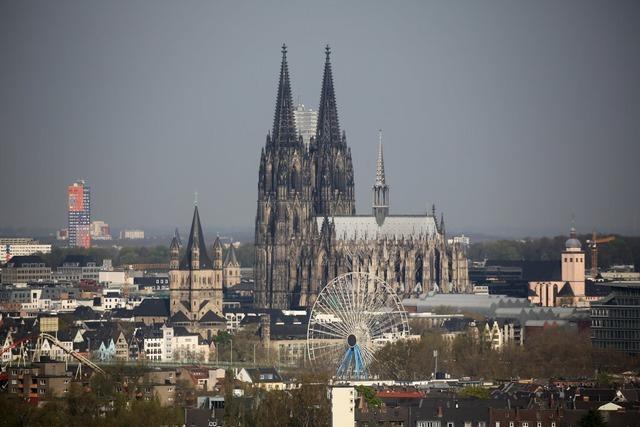 Absurde Begrndung: Schmerzensgeld wegen Missbrauchs in Kln abgelehnt