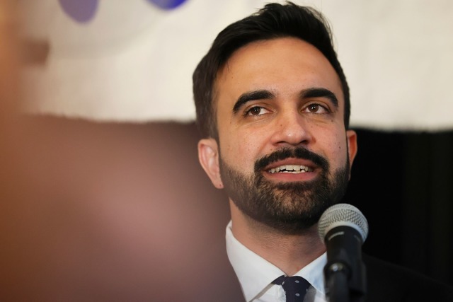 Mamdani geh&ouml;rt dem linken Parteifl&uuml;gel der Demokraten an.  | Foto: Heather Khalifa/AP/dpa