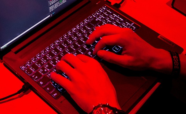 Treiber der Digitalwirtschaft ist laut Bitkom besonders Software. (Symbolbild) | Foto: Daniel Bockwoldt/dpa Treiber der Digitalwirtschaft ist laut Bitkom besonders Software. (Symbolbild) | Foto: Daniel Bockwoldt/dpa