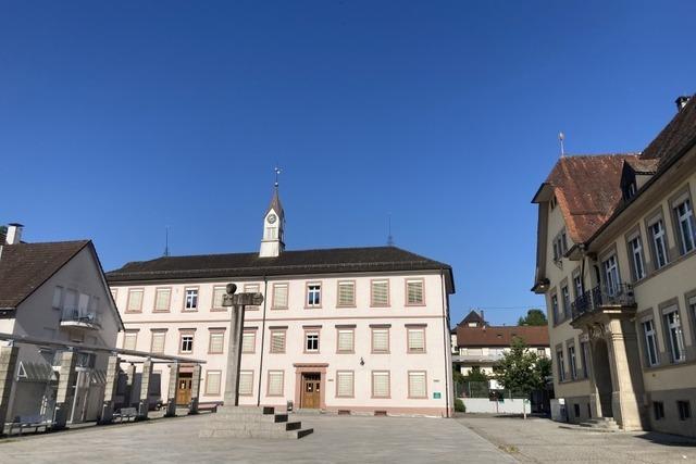 Statt viel Granit und viel Beton – der Talschulplatz in Wehr soll grner und khler werden