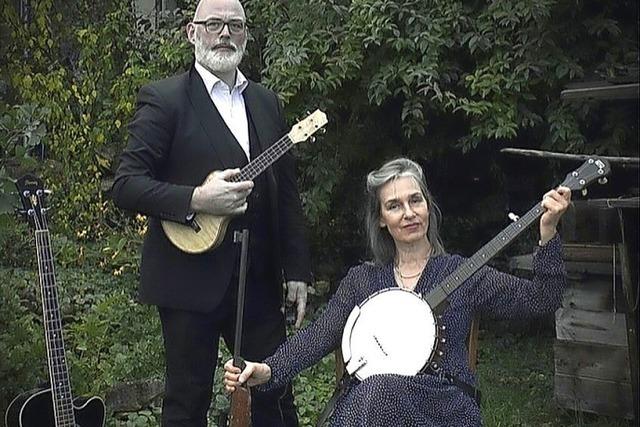 Das Duo Birds of America gestaltet in Emmendingen-Landeck einen musikalischen Abend rund um die Memoiren von Vivian Cash