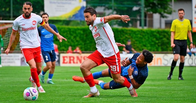 Yannick Hringer (links) und Shqipon B...en am Sonntag auf ihren Ex-Verein BSC.  | Foto: Claus G. Stoll