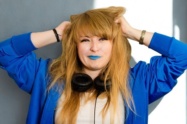DJ Ella Stracciatella setzt sich für eine starke Subkultur in Freiburg ein. | Foto: Jonas Ehrhardt DJ Ella Stracciatella setzt sich für eine starke Subkultur in Freiburg ein. | Foto: Jonas Ehrhardt