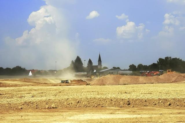 Klinikbauprojekt wirbelt Staub auf
