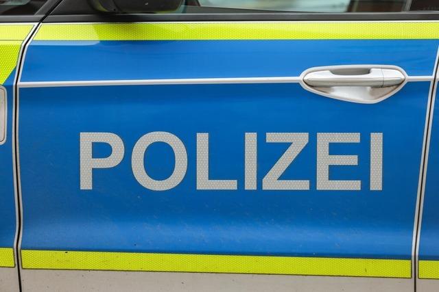 Mutmaliche Drogendealer zcken Machete - zwei Festnahmen