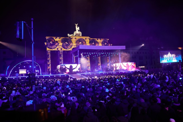 Silvester 2024 am Brandenburger Tor. (Archivbild) | Foto: Joerg Carstensen/dpa Silvester 2024 am Brandenburger Tor. (Archivbild) | Foto: Joerg Carstensen/dpa