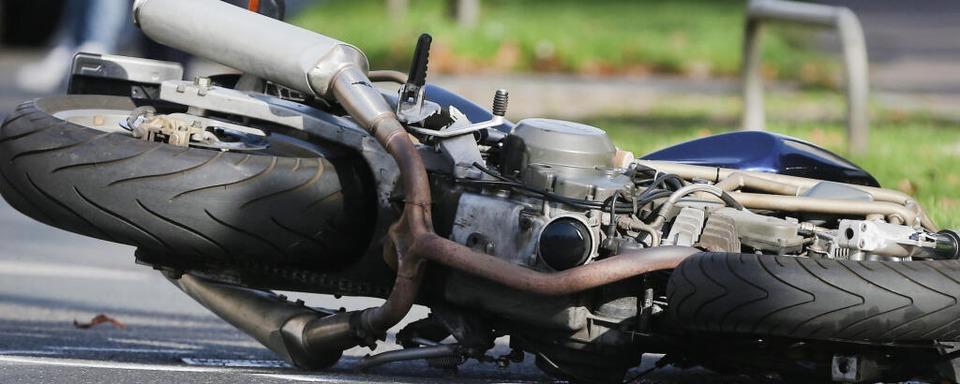Tdlicher Motorradunfall im Wiesental: Motorradfahrer stirbt nach Kollision mit Auto