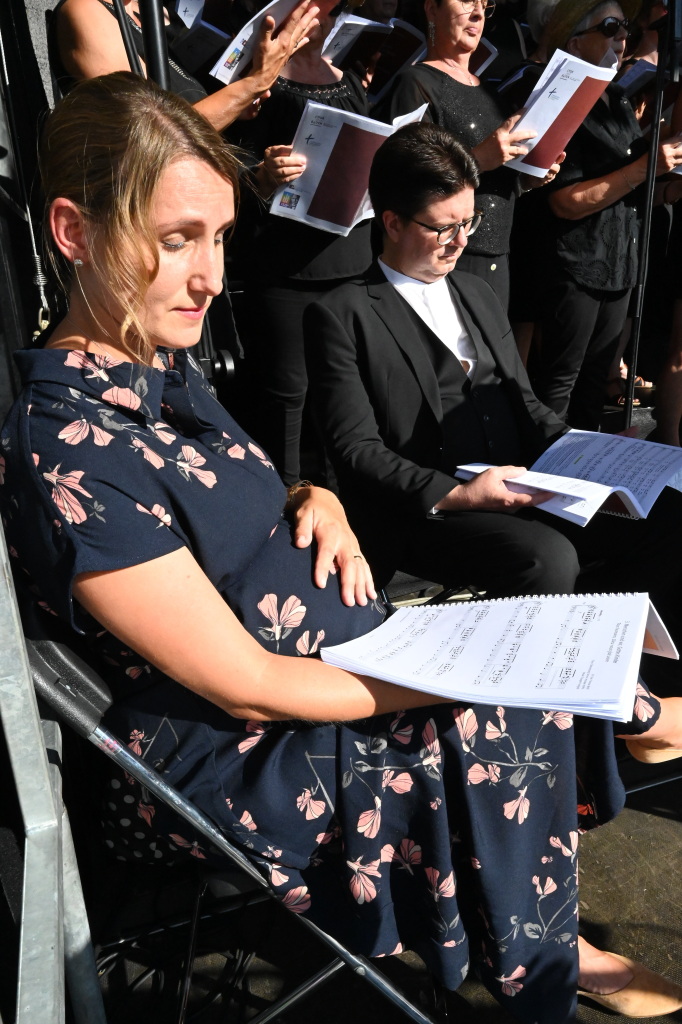 Schöpferische Pause für Sopranistin Eva-Maria Heinzle und Baassbariton Clemens Morgenthaler Schöpferische Pause für Sopranistin Eva-Maria Heinzle und Baassbariton Clemens Morgenthaler