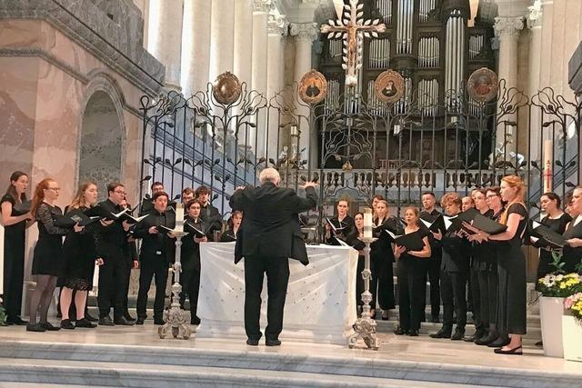 Vom Chor Camerata Carolina will das Publikum im St. Blasier Dom noch mehr hren