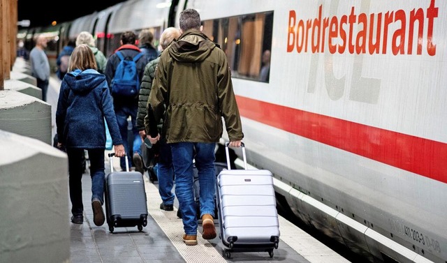 Mehr Zuverlssigkeit versprochen: Die ... in Zukunft verlsslich geffnet sein.  | Foto: Foto: Hauke-Christian Dittrich/dpa