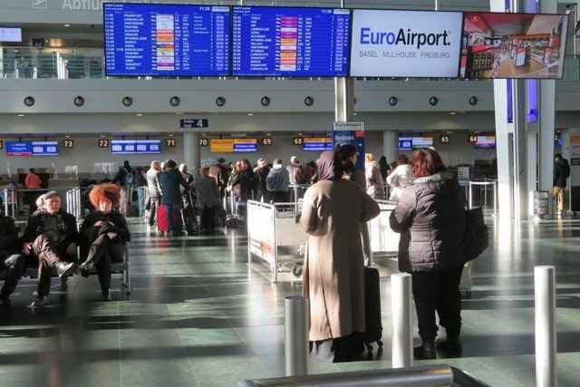 Der Euroairport Basel-Mulhouse legt Hauptpiste f�r f�nf Wochen still