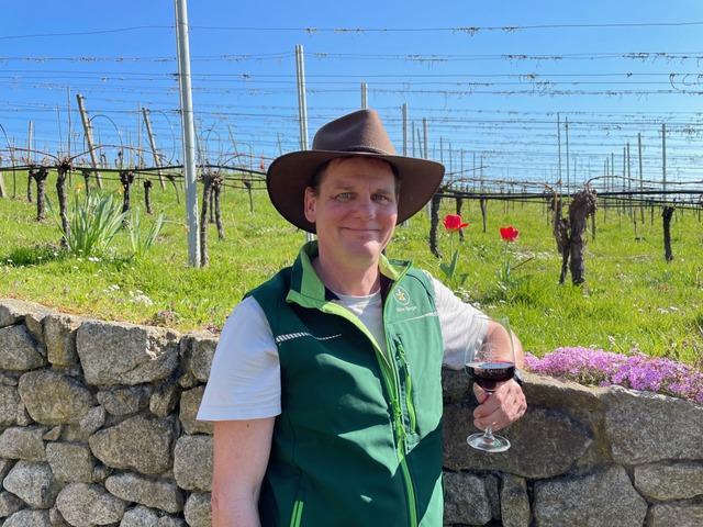 Jrgen Meyer widmet sich dem Anbau in Vergessenheit geratener Rebsorten.  | Foto: Privat