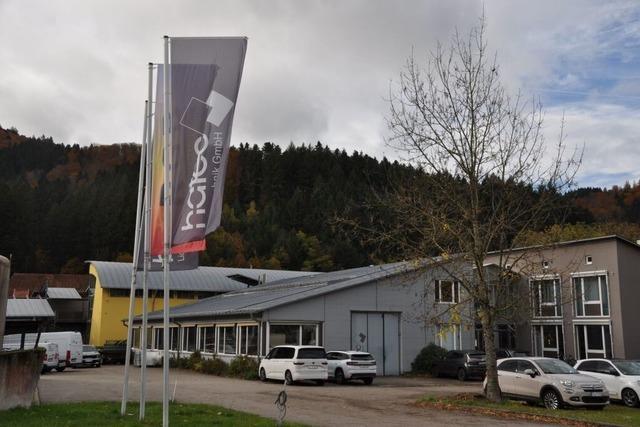 Leuchtenhersteller Hatec aus Münstertal stellt nach Fusion Mitarbeiter ein Leuchtenhersteller Hatec aus Münstertal stellt nach Fusion Mitarbeiter ein