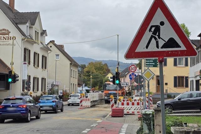 "Eigentlich hat es uns das Genick schon gebrochen" –   Großbaustelle besorgt Merzhauser Geschäfte "Eigentlich hat es uns das Genick schon gebrochen" –   Großbaustelle besorgt Merzhauser Geschäfte
