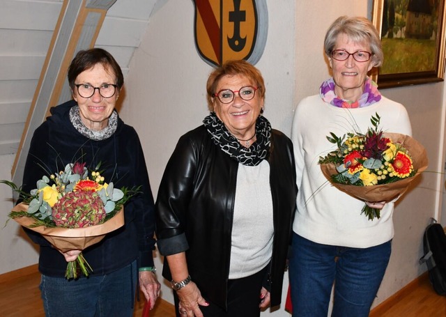 Die anwesenden Geehrten (von links): V...nrath (Vorsitzende) und Gertrud Ritter  | Foto: Heinz Vollmar Die anwesenden Geehrten (von links): V...nrath (Vorsitzende) und Gertrud Ritter  | Foto: Heinz Vollmar
