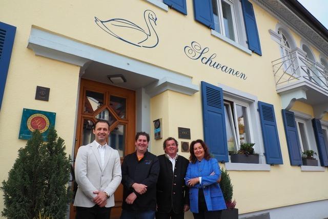 Neue Geschäftsführer wollen im Schwanen in Altweil die Tradition wahren und neue Impulse setzen Neue Geschäftsführer wollen im Schwanen in Altweil die Tradition wahren und neue Impulse setzen