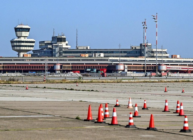 Bleibt in der Hand der Bundeswehr: Tei...tlich aus der Nutzung genommen werden.  | Foto: Jens Kalaene/dpa Bleibt in der Hand der Bundeswehr: Tei...tlich aus der Nutzung genommen werden.  | Foto: Jens Kalaene/dpa