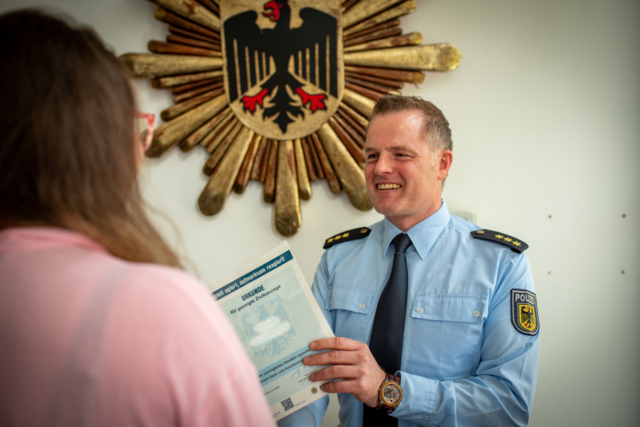 15-Jhrige macht Polizeipraktikum - und berfhrt einen Straftter in Lrrach
