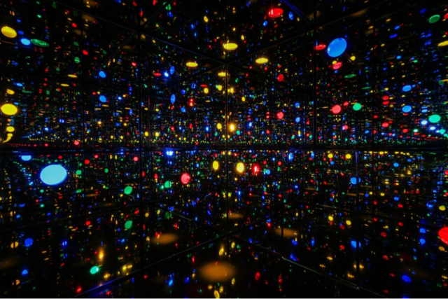 Popstar der zeitgenössischen Kunst: Yayoi Kusama in der Fondation Beyeler Popstar der zeitgenössischen Kunst: Yayoi Kusama in der Fondation Beyeler