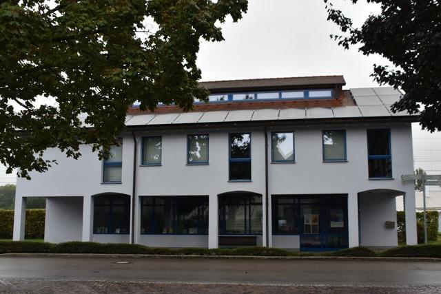 In Bötzingen sind jetzt fast alle kommunalen Dächer mit Photovoltaikanlagen ausgestattet In Bötzingen sind jetzt fast alle kommunalen Dächer mit Photovoltaikanlagen ausgestattet