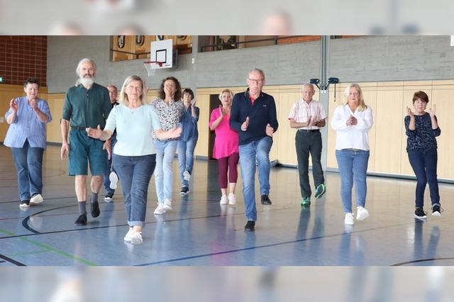 Line-Dance-Kurse in Grafenhausen und Bonndorf gewinnen immer mehr Teilnehmer Line-Dance-Kurse in Grafenhausen und Bonndorf gewinnen immer mehr Teilnehmer