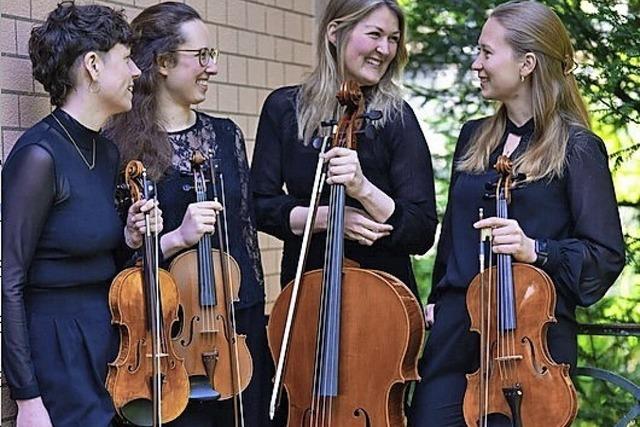 In der Veranstaltungsreihe Kreuz und Quer wird das Freiburger Juval-Quartett vorgestellt In der Veranstaltungsreihe Kreuz und Quer wird das Freiburger Juval-Quartett vorgestellt