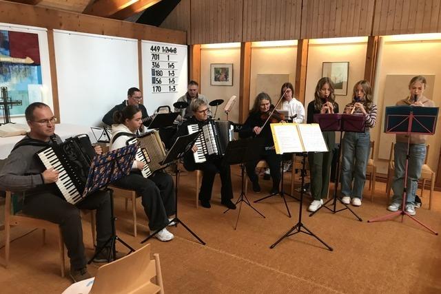 Colourful Voices begeistern mit Pop- und Instrumentalstcken in Herrischried