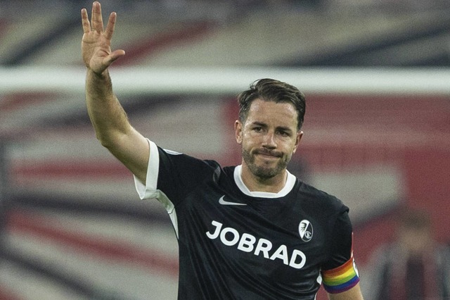 Christian Günter stand am Mittwoch zum...piel für den SC Freiburg auf dem Feld.  | Foto: IMAGO/BEAUTIFUL SPORTS/Meusel Christian Günter stand am Mittwoch zum...piel für den SC Freiburg auf dem Feld.  | Foto: IMAGO/BEAUTIFUL SPORTS/Meusel