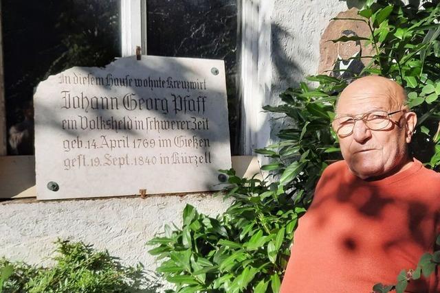 Warum eine Tafel an den Kreuzwirt Georg Pfaff aus Krzell gedenkt – und wo sie jetzt ist