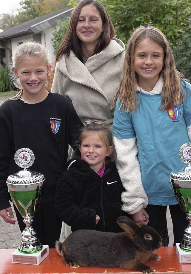 Die erfolgreichen Jungzchterinnen: Li...ter, Ronja Flamm und Lou Werle (v.l.).  | Foto: Jrgen Schweizer