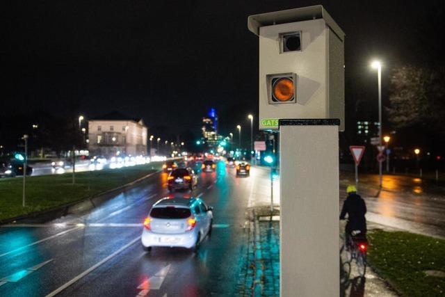 Stählerne Fotografen säumen den Weg von Bad Säckingen nach Aachen Stählerne Fotografen säumen den Weg von Bad Säckingen nach Aachen