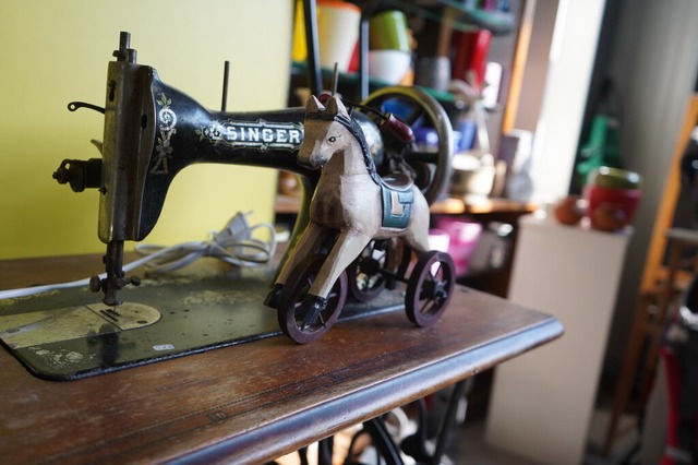 Im Sozialkaufhaus Schatzinsel gibt es ...nderspielzeug und technischen Geräten. | Foto: Lisa Petrich Im Sozialkaufhaus Schatzinsel gibt es ...nderspielzeug und technischen Geräten. | Foto: Lisa Petrich