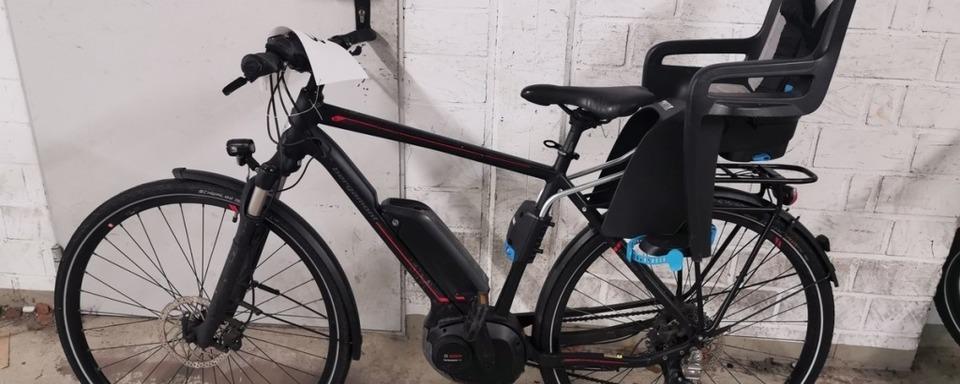 Polizei sucht Eigentmer von Pedelec mit Kindersitz in Freiburg