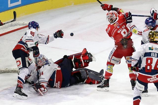 EHC Freiburg verliert durch blutleere Vorstellung bei den Eispiraten Crimmitschau mit 0:5 EHC Freiburg verliert durch blutleere Vorstellung bei den Eispiraten Crimmitschau mit 0:5