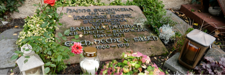 Zwei Staufenerinnen ist es ein Anliegen, das Grab von Ingeborg Hecht-Studniczka zu pflegen