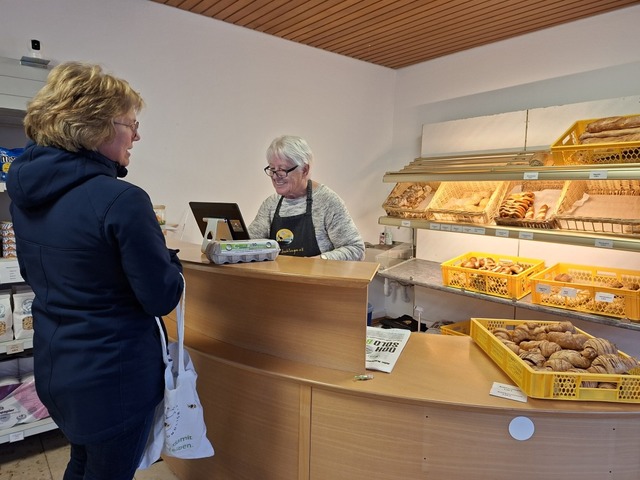 Backwarenverkauf im Jechtinger Dorfladen  | Foto: Renate Dannecker