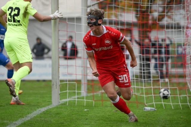 Der Mann mit der Maske schlgt fr den Bahlinger SC zu