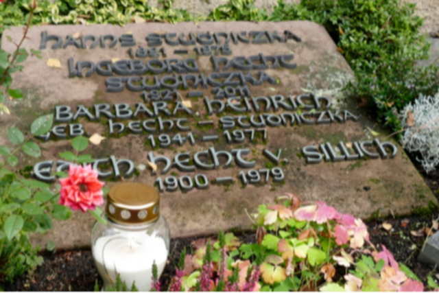 Zwei Staufenerinnen ist es ein Anliegen, das Grab von Ingeborg Hecht-Studniczka zu pflegen