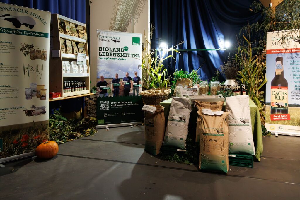 Eindrcke von der Kleintierschau in der Umkircher Festhalle. Die Veranstalter waren zufrieden mit den Besucherzahlen – sowohl am Samstag als auch Sonntag seien zahlreiche Besucher und Zchter dabei gewesen.