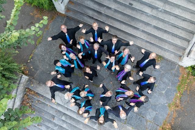 Der Chor "Ton Art Nollingen" geht im Jubilumskonzert auf Zeitreise