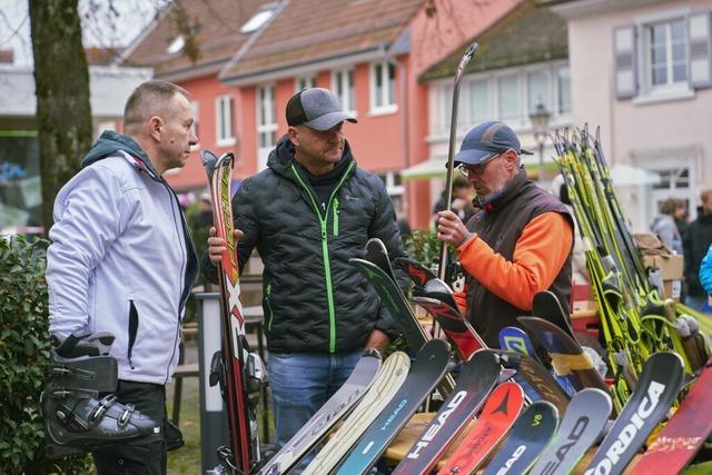 Brettlemarkt und Einkaufsbummel in Kirchzarten