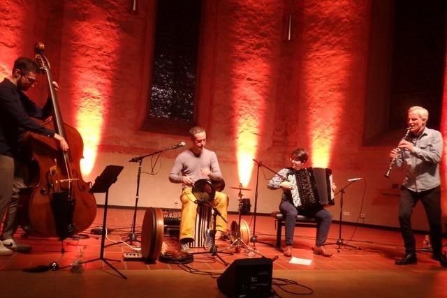 Das Ensemble Yankeles schafft in Mllheim den Spagat zwischen Lamento und Jubel