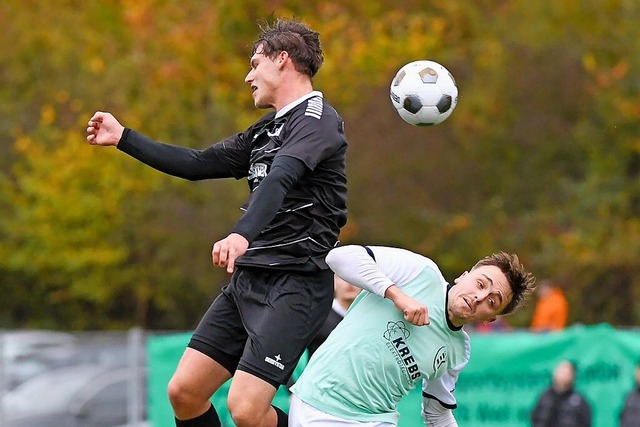 Der Schein trgt: Der FC Kandern (hier...(hier Leon Hammer) keineswegs obenauf.  | Foto: Gerd Grndl