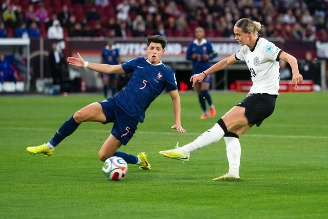 Der  Deutsche Fuball-Bund setzt sich fr die Frauen-Liga ein