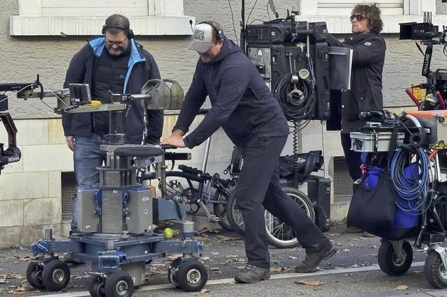 Fr eine Krimiproduktion wird die ganze Strae gesperrt