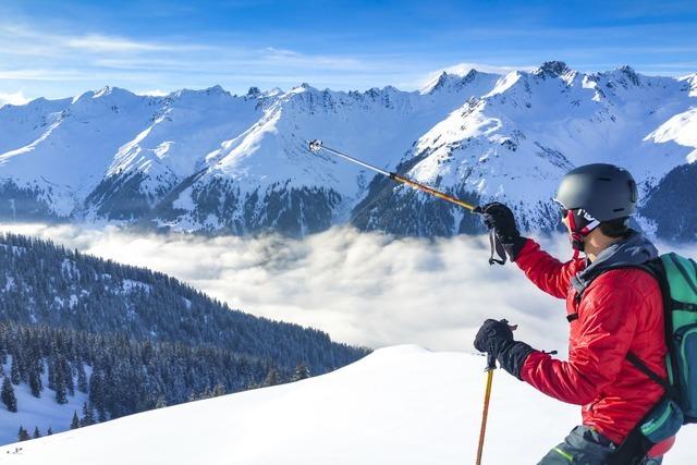Helmpflicht auf Skipisten – wo gelten welche Regeln?
