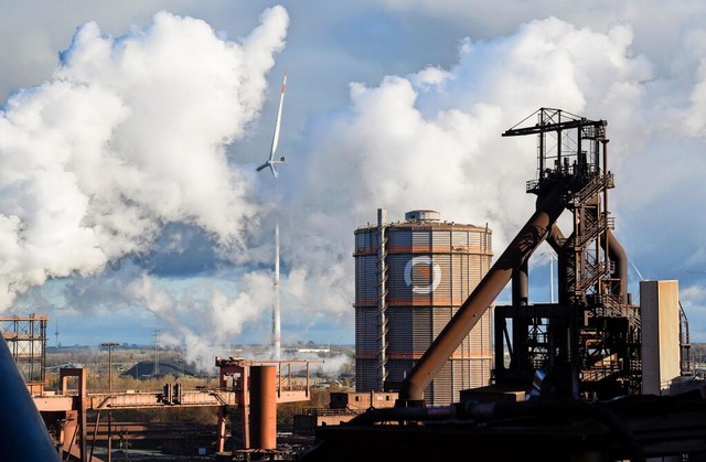 Auf dem Gelände der Salzgitter AG ents... klimaschonenden Produktion von Stahl. | Foto: Julian Stratenschulte/dpa Auf dem Gelände der Salzgitter AG ents... klimaschonenden Produktion von Stahl. | Foto: Julian Stratenschulte/dpa